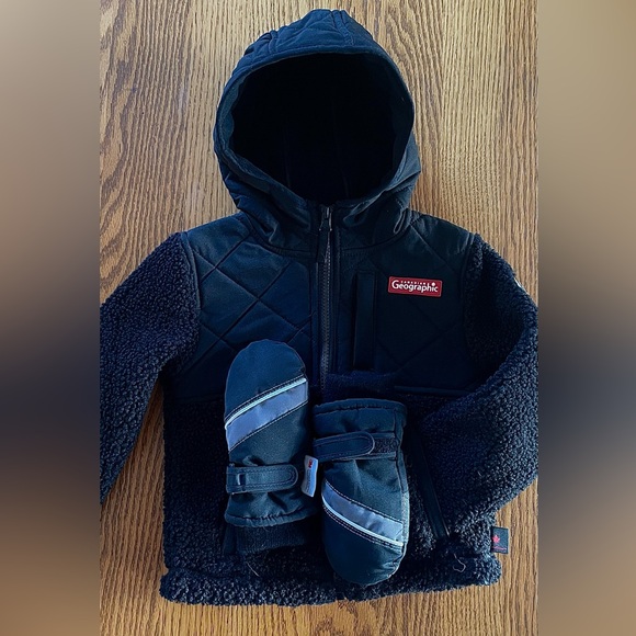 Toddlers size 3 jacket & mitts - Picture 1 of 8